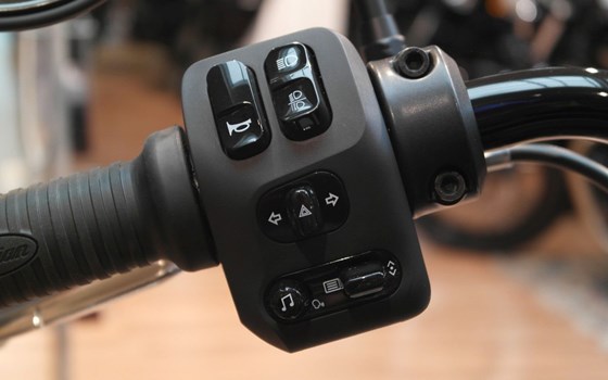 Neufahrzeug Indian Chief Bobber Dark Horse - Bild 12