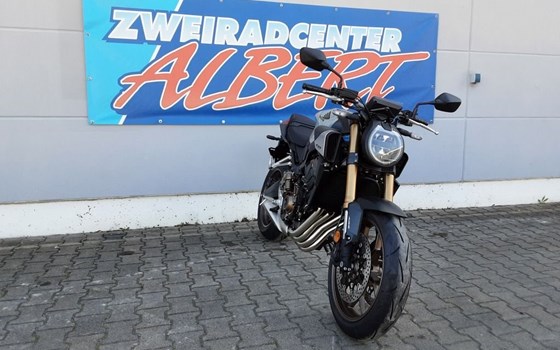 Gebrauchtmotorrad Honda CB650R E-Clutch - Bild 9