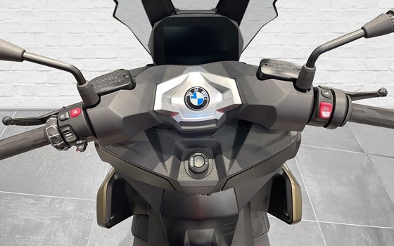 Gebrauchtmotorrad BMW C 400 X - Bild 5