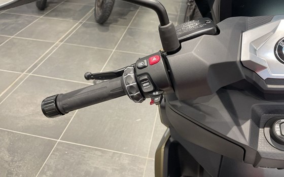 Gebrauchtmotorrad BMW C 400 X - Bild 6