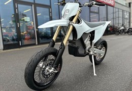 Neumotorrad Stark Future Varg SM