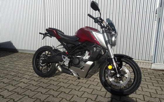 Gebrauchtmotorrad Honda CB125R - Bild 2