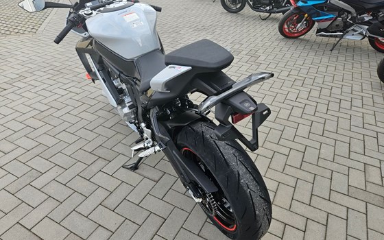 Neufahrzeug CFMOTO 675SR-R - Bild 10
