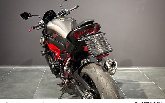 Gebrauchtmotorrad Kawasaki Z900 RS - Bild 3