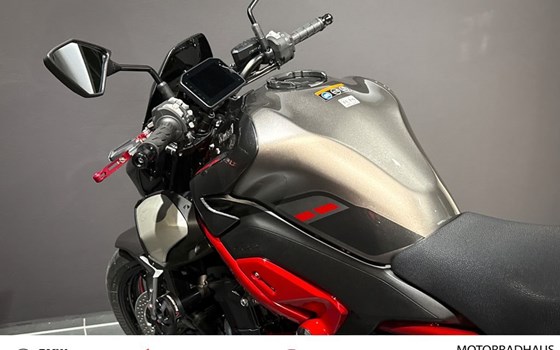 Gebrauchtmotorrad Kawasaki Z900 RS - Bild 4