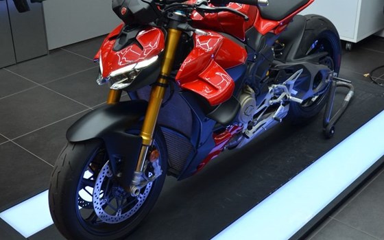 Gebrauchtmotorrad Ducati Streetfighter V4 S - Bild 11