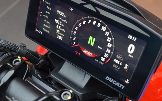 Gebrauchtmotorrad Ducati Streetfighter V4 S - Bild 13