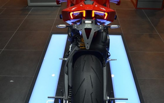 Gebrauchtmotorrad Ducati Streetfighter V4 S - Bild 3