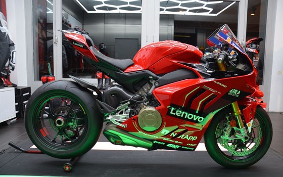 Neufahrzeug Ducati Panigale V4 S - Bild 1