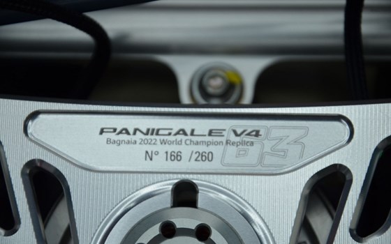 Neufahrzeug Ducati Panigale V4 S - Bild 10