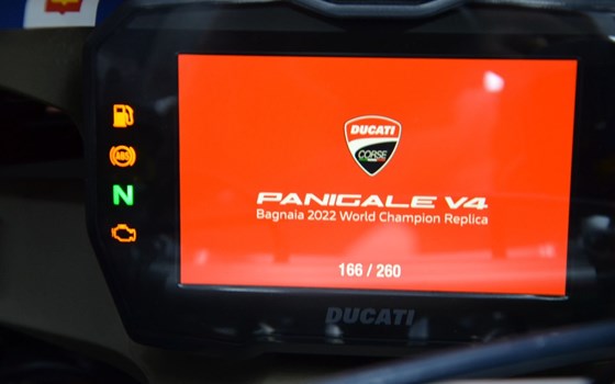 Neufahrzeug Ducati Panigale V4 S - Bild 16