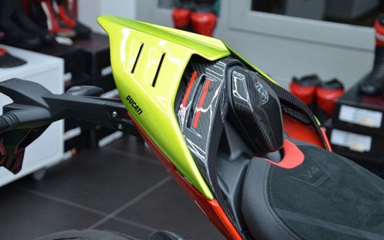 Gebrauchtmotorrad Ducati Streetfighter V4 Lamborghini - Bild 16