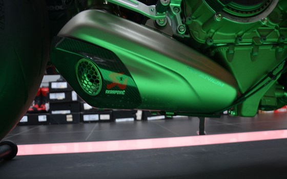 Gebrauchtmotorrad Ducati Streetfighter V4 Lamborghini - Bild 18