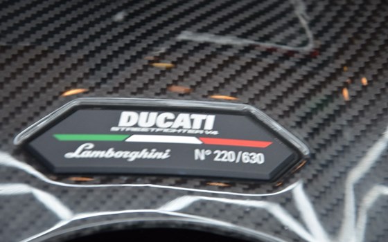 Gebrauchtmotorrad Ducati Streetfighter V4 Lamborghini - Bild 24