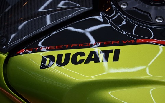 Gebrauchtmotorrad Ducati Streetfighter V4 Lamborghini - Bild 26