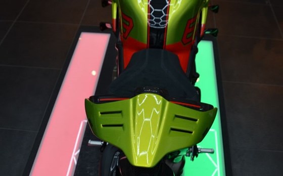 Gebrauchtmotorrad Ducati Streetfighter V4 Lamborghini - Bild 7