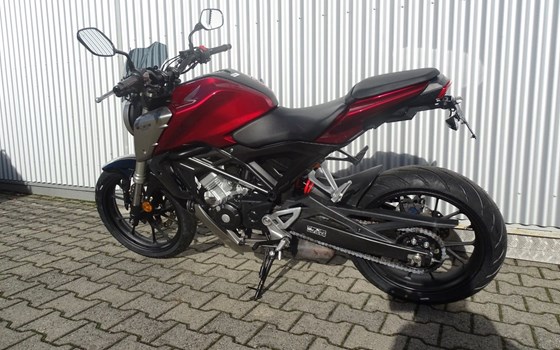 Gebrauchtmotorrad Honda CB125R - Bild 7