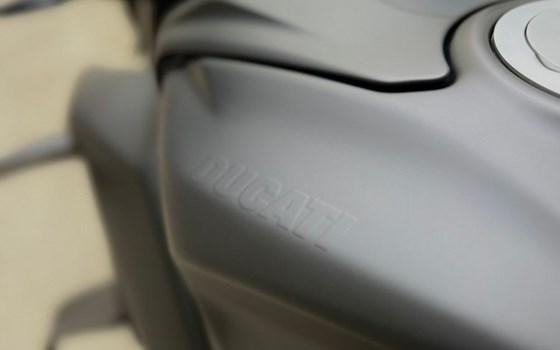 Neufahrzeug Ducati Streetfighter V4 - Bild 7