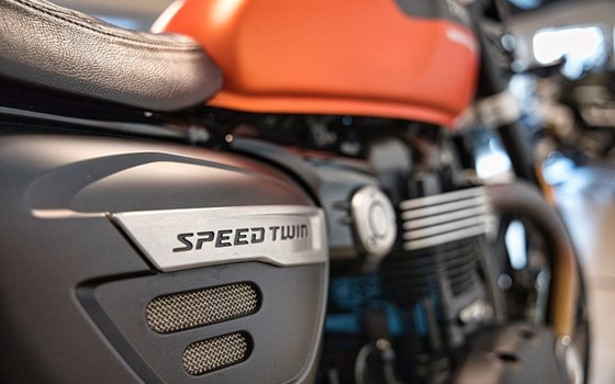 Gebrauchtmotorrad Triumph Speed Twin 1200 - Bild 15