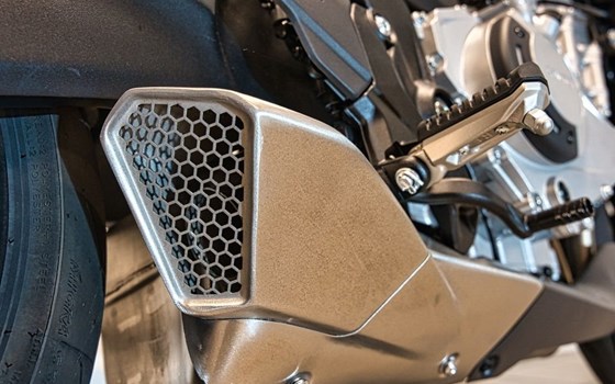 Neufahrzeug CFMOTO 675NK - Bild 9