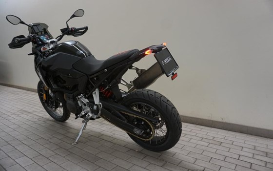 Gebrauchtmotorrad BMW F 900 GS - Bild 8