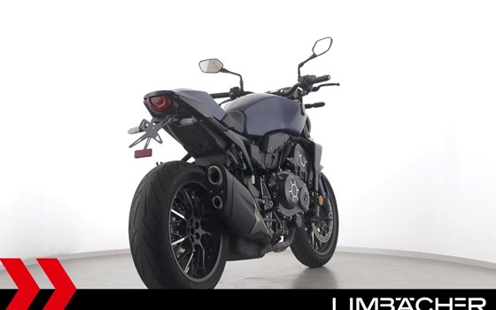 Gebrauchtmotorrad Honda CB1000R Black Edition - Bild 8