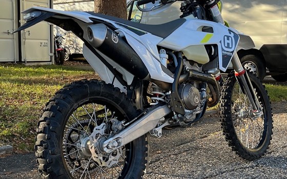 Gebrauchtmotorrad Husqvarna FE 250 - Bild 2