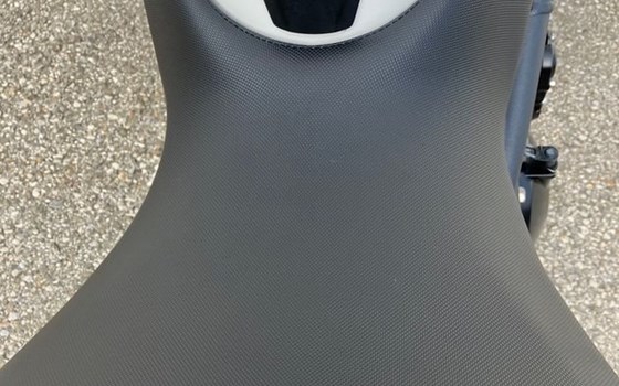 Gebrauchtmotorrad Triumph Speed Triple 1050 - Bild 17