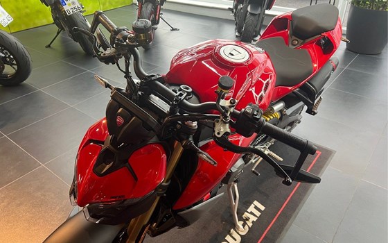Neufahrzeug Ducati Streetfighter V2 - Bild 12