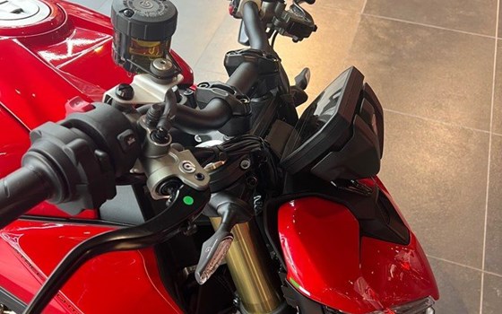 Neufahrzeug Ducati Streetfighter V2 - Bild 6