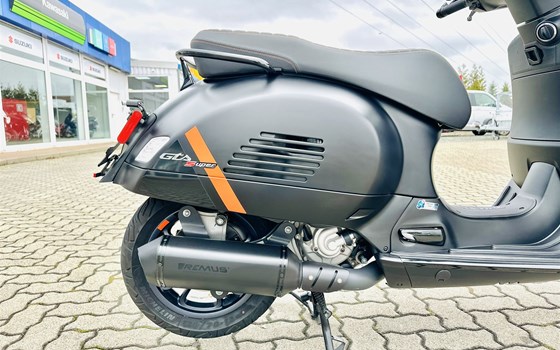 Gebrauchtmotorrad Vespa GTS 300 Super Sport - Bild 12