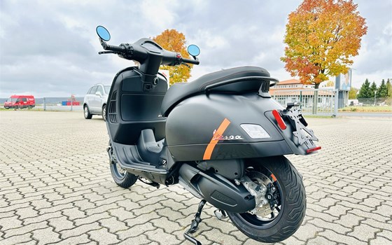 Gebrauchtmotorrad Vespa GTS 300 Super Sport - Bild 2