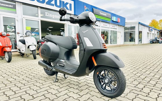 Gebrauchtmotorrad Vespa GTS 300 Super Sport - Bild 7
