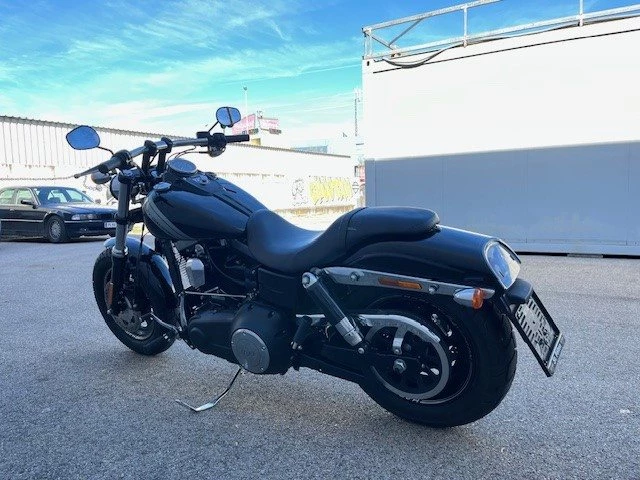 Harley-Davidson Dyna Fat Bob FXDF (Vivid Black) - Bild 9