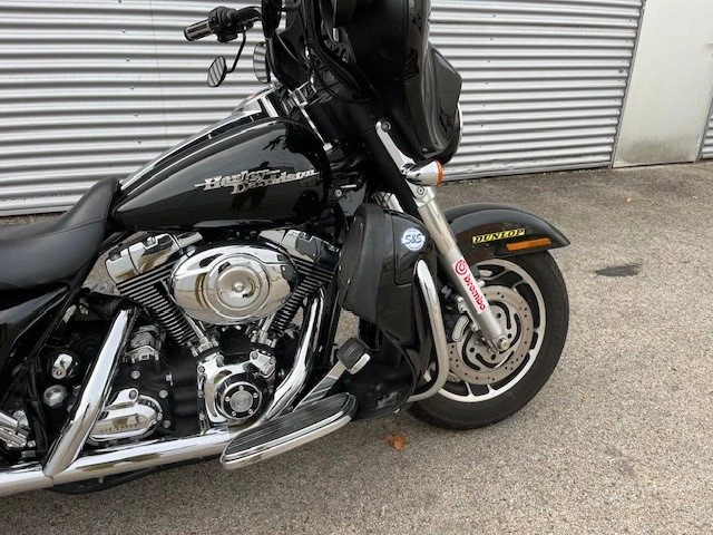 Harley-Davidson Street Glide FLHX (Vivid Black) - Bild 3