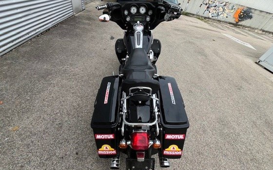 Gebrauchtmotorrad Harley-Davidson Street Glide FLHX - Bild 8