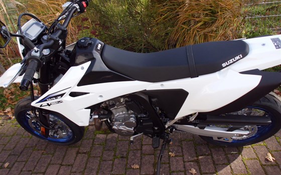 Neufahrzeug Suzuki DR-Z4SM - Bild 3