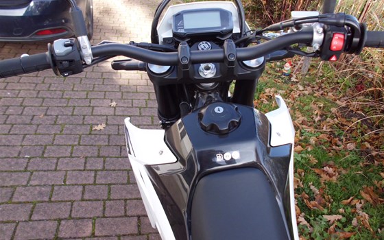 Neufahrzeug Suzuki DR-Z4SM - Bild 5