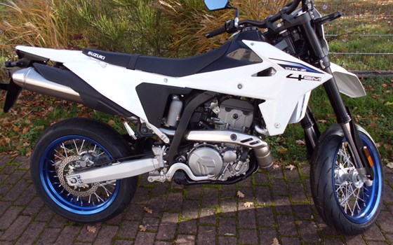 Neufahrzeug Suzuki DR-Z4SM - Bild 7