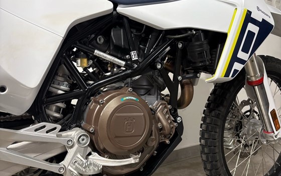 Gebrauchtmotorrad Husqvarna 701 Enduro - Bild 3