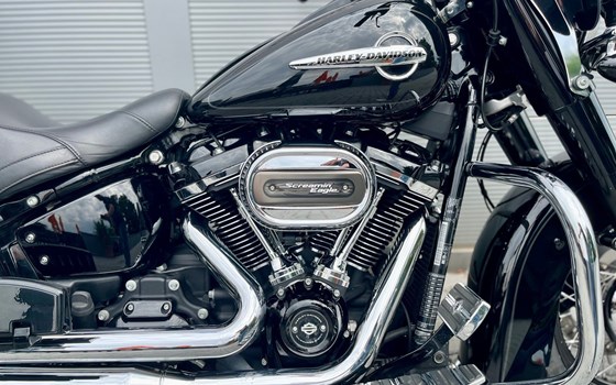 Gebrauchtmotorrad Harley-Davidson Softail Heritage Classic FLHC - Bild 8