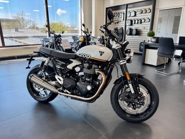 Triumph Speed Twin 1200