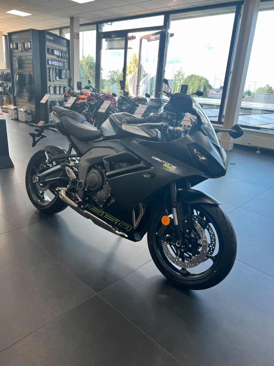 Triumph Daytona 660