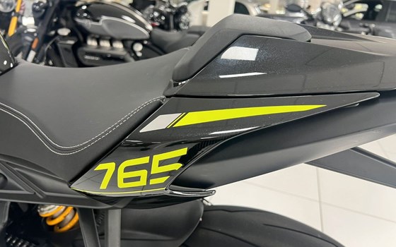 Gebrauchtmotorrad Triumph Street Triple RS - Bild 11