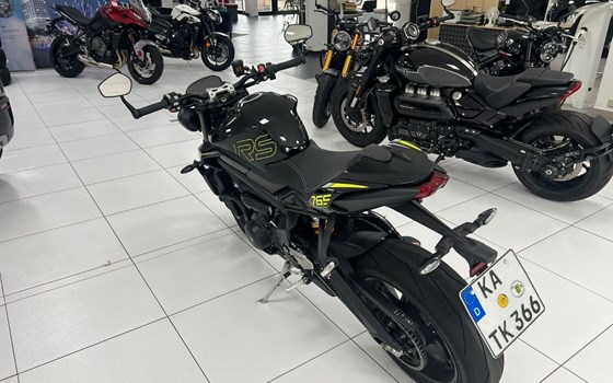 Gebrauchtmotorrad Triumph Street Triple RS - Bild 3