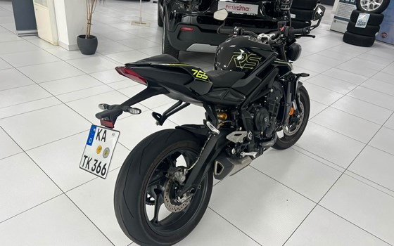 Gebrauchtmotorrad Triumph Street Triple RS - Bild 4