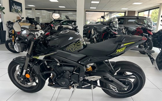 Gebrauchtmotorrad Triumph Street Triple RS - Bild 5