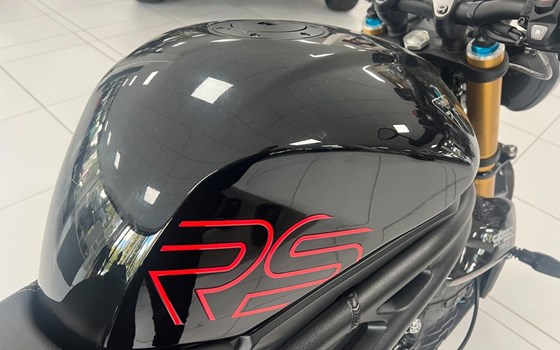 Gebrauchtmotorrad Triumph Speed Triple RS - Bild 10