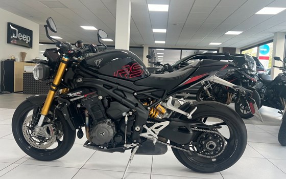 Gebrauchtmotorrad Triumph Speed Triple RS - Bild 4