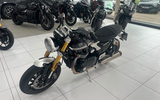 Gebrauchtmotorrad Triumph Speed Twin 1200 RS - Bild 2